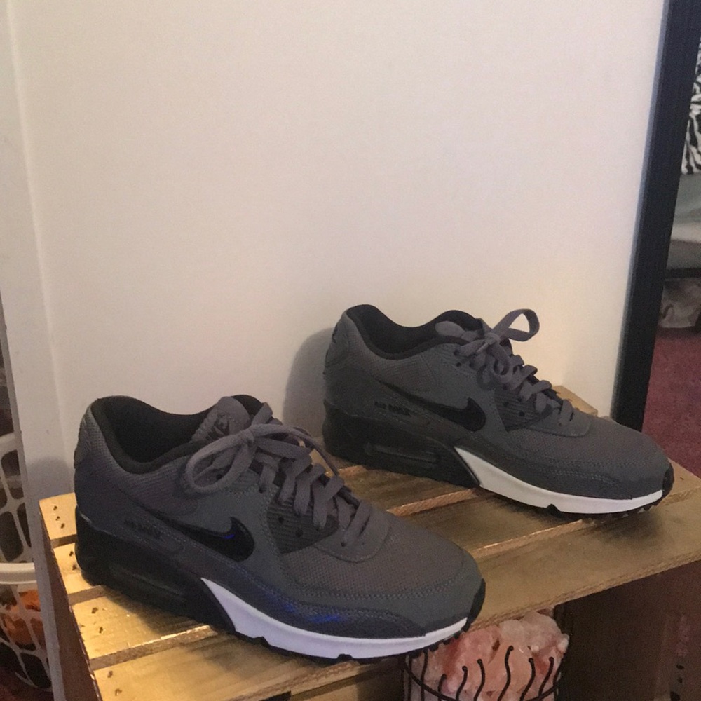 Women’s size 8, Nike Air Max. “Like brand new”.